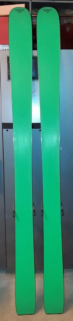 BLACK CROWS Navis 10 BLACK CROWS Navis -Skis De Randonnée Soldes 63f7c5eb81c2b8.24441864 phprgrc1c