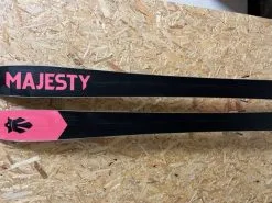 MAJESTY Supernova Carbon -Skis De Randonnée Soldes IMG 5489